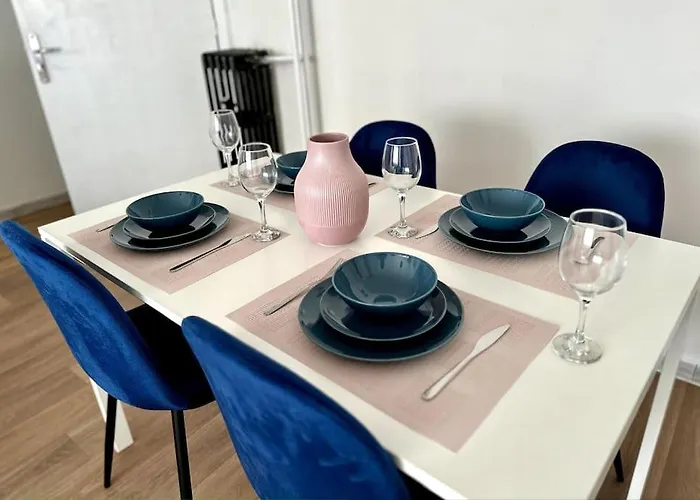 Bel Appartement, Chambre Et Salon A Metz Centre